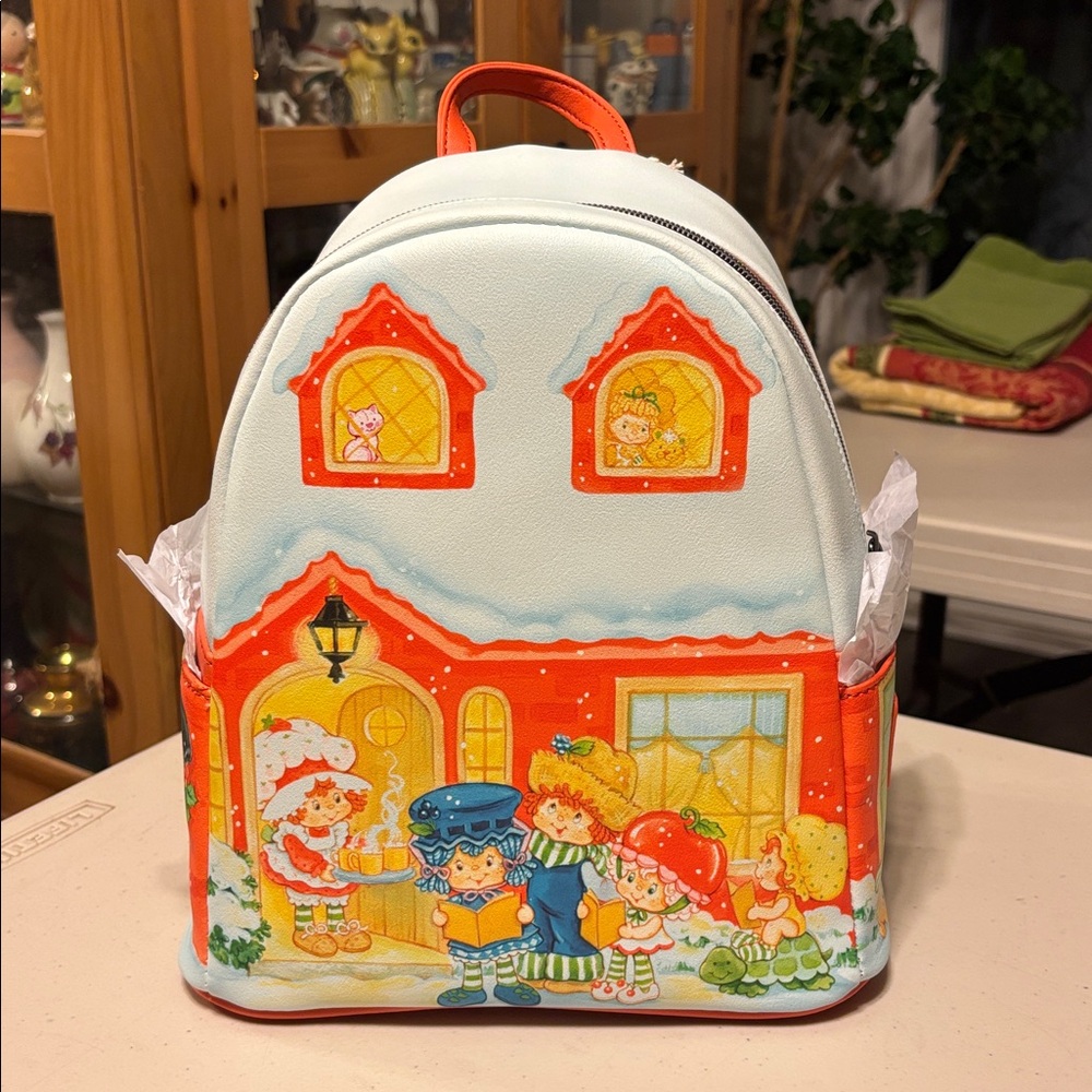 Strawberry shortcake loungfly from hot topic new. Snow top. Soft-tag